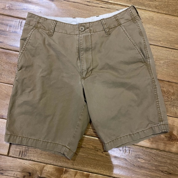 Old Navy Other - Old Navy Lived-in Khaki Shorts size 30 waist Men’s